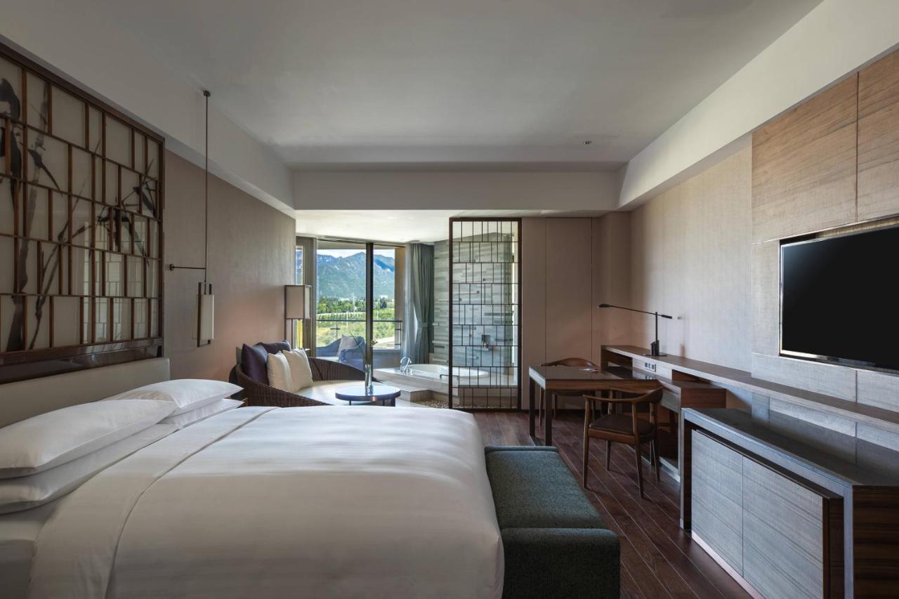 Beijing Marriott Hotel Changping Экстерьер фото